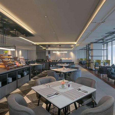 Movenpick Surabaya City Ngoại thất bức ảnh