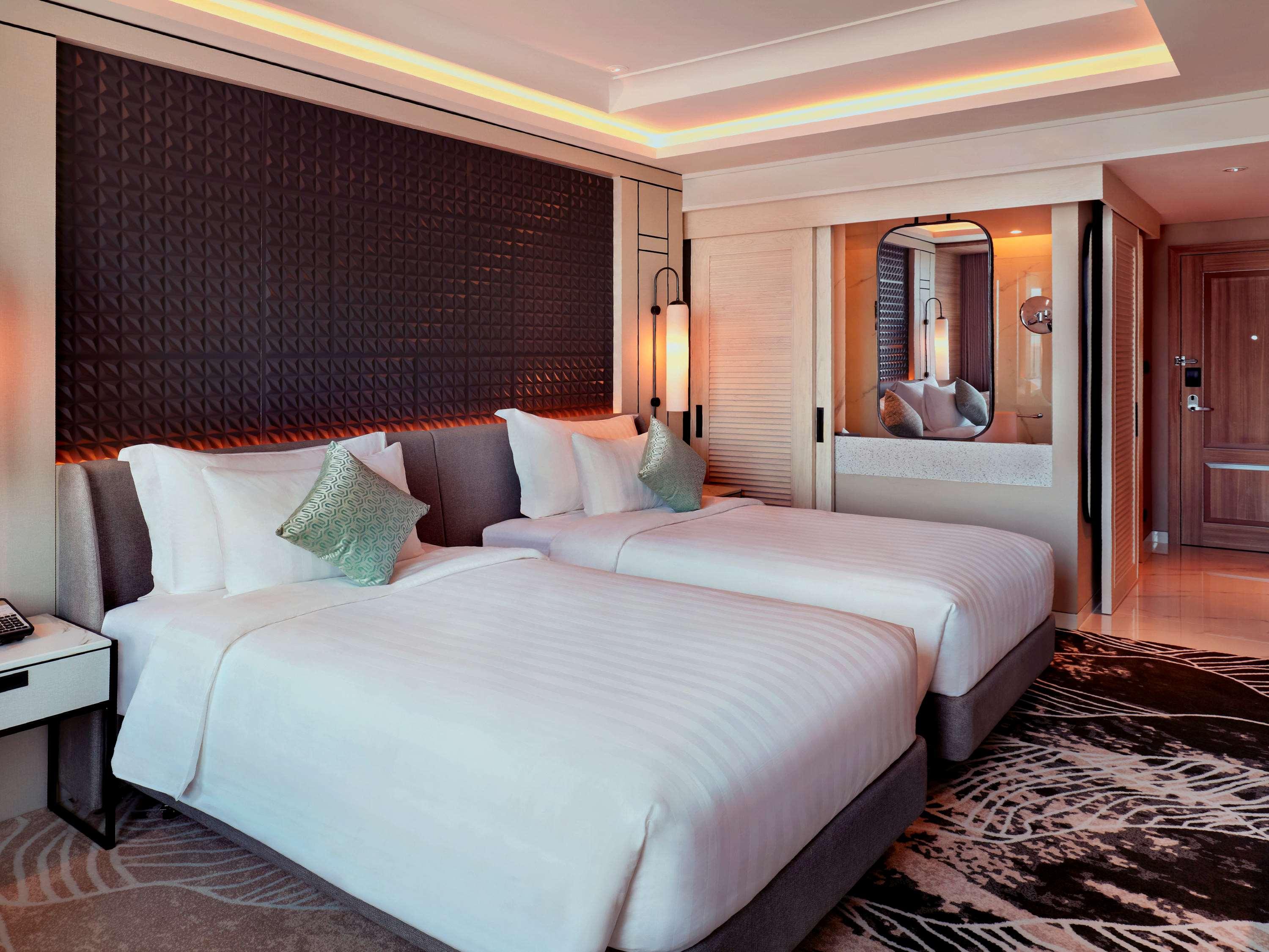 Movenpick Surabaya City Phòng bức ảnh