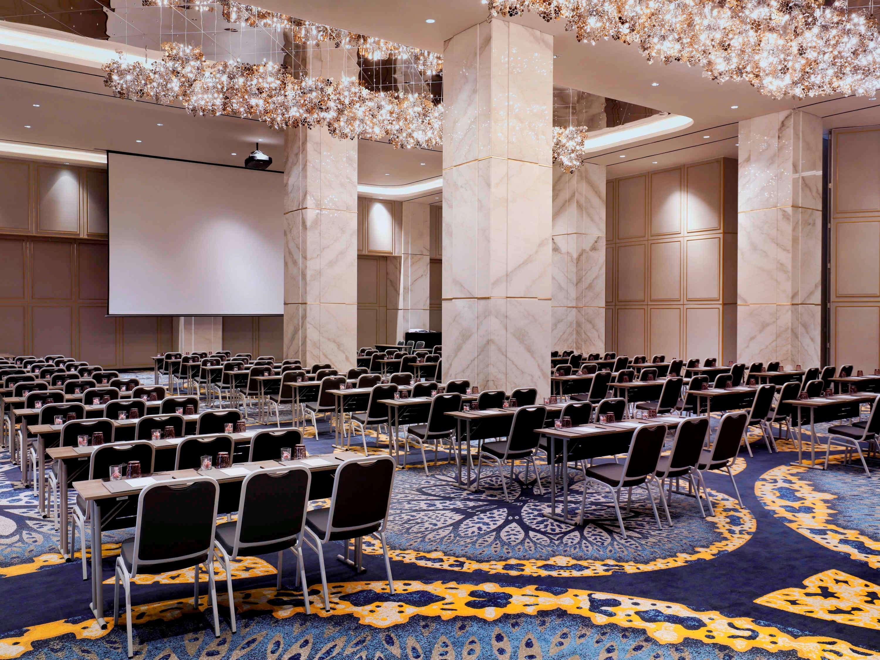 Movenpick Surabaya City Ngoại thất bức ảnh