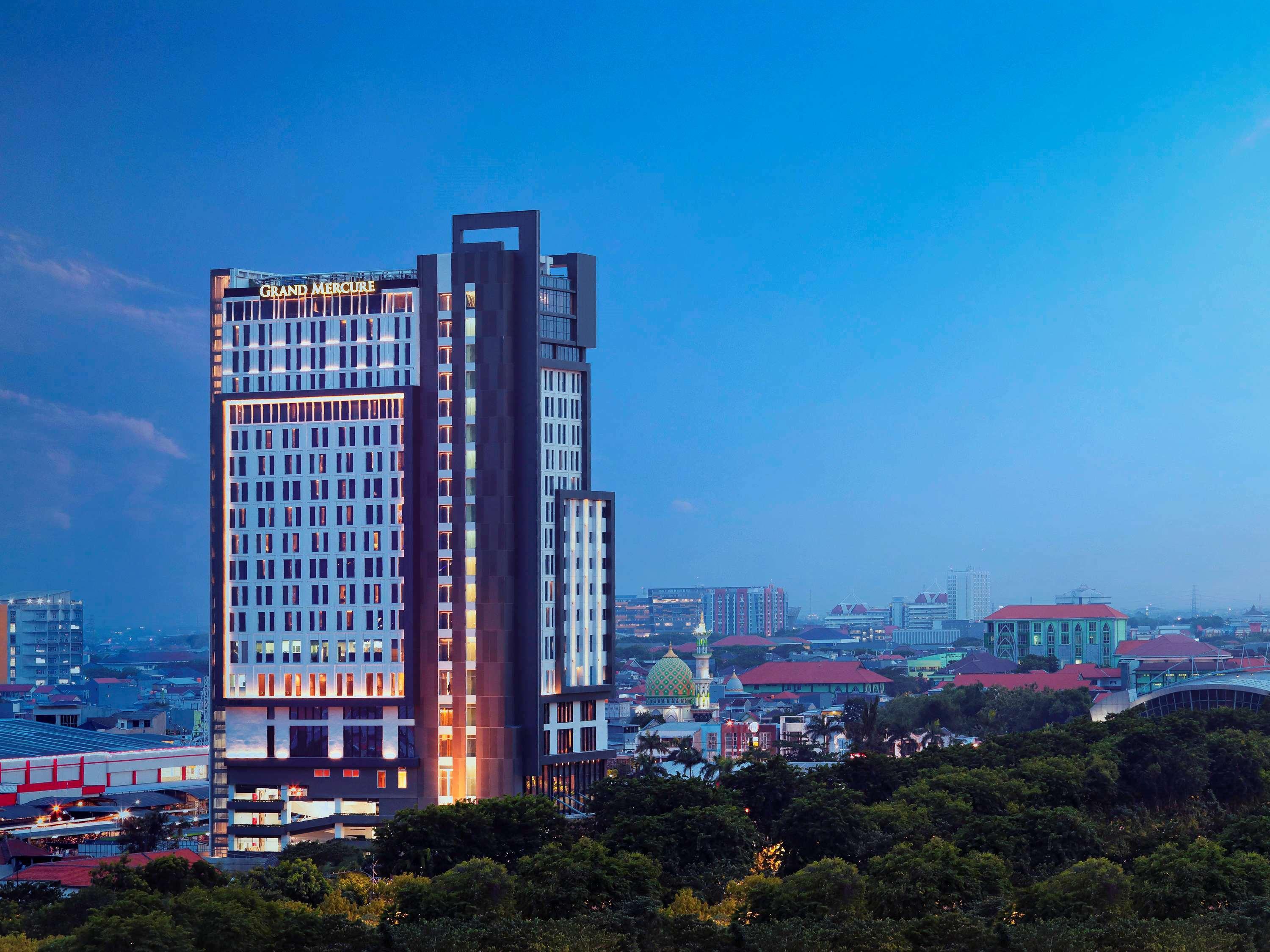 Movenpick Surabaya City Ngoại thất bức ảnh