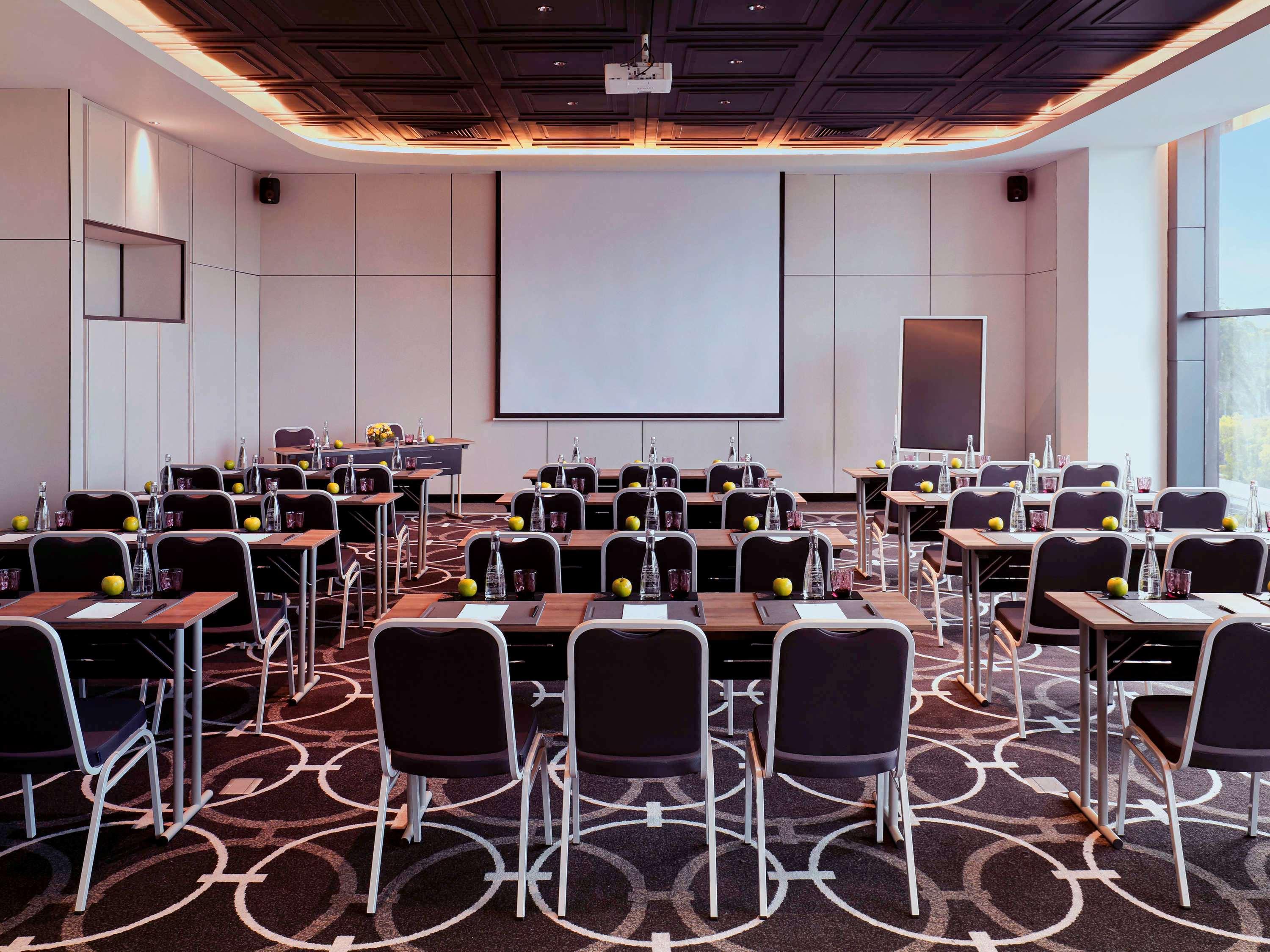 Movenpick Surabaya City Ngoại thất bức ảnh