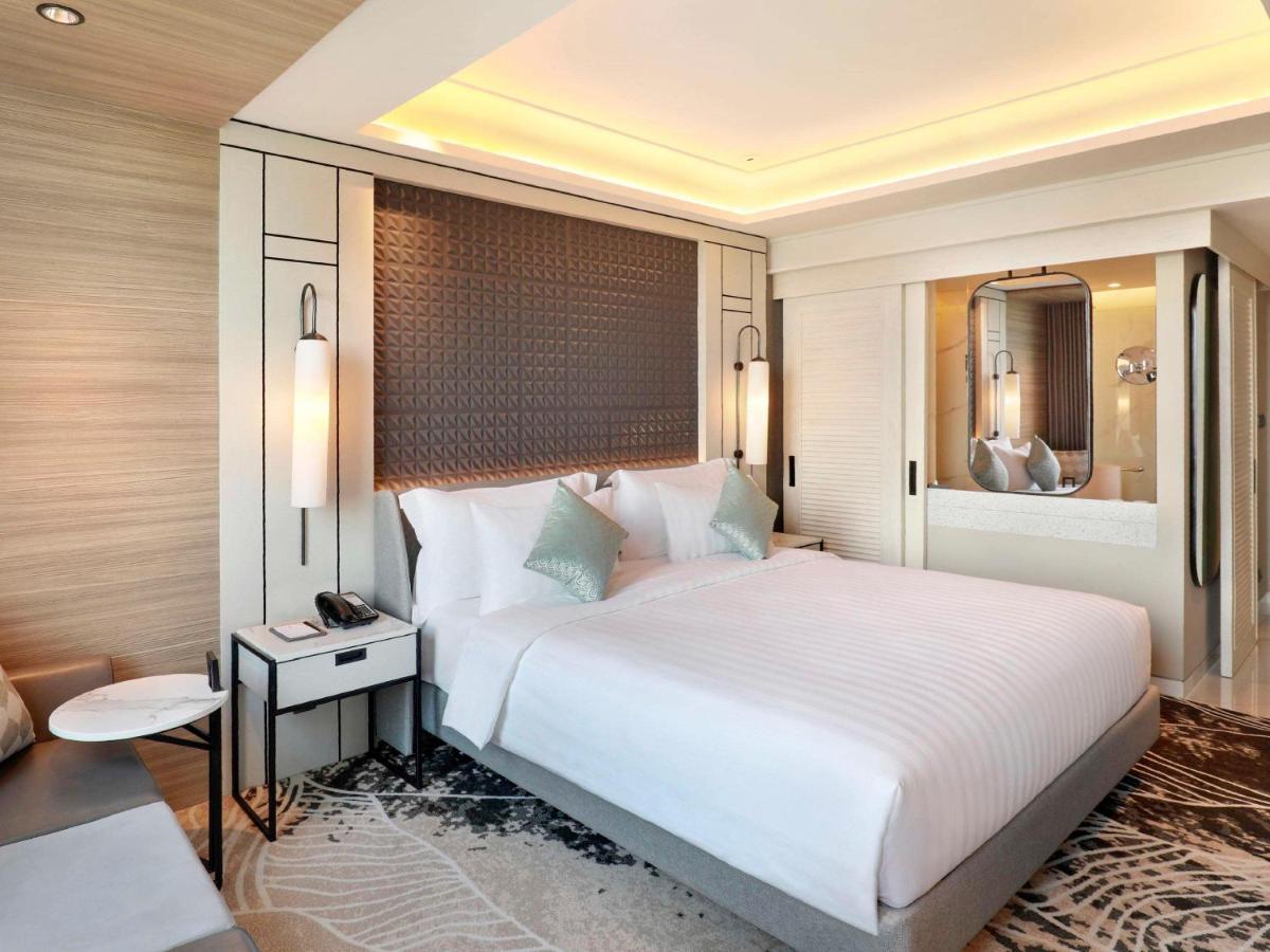 Movenpick Surabaya City Ngoại thất bức ảnh