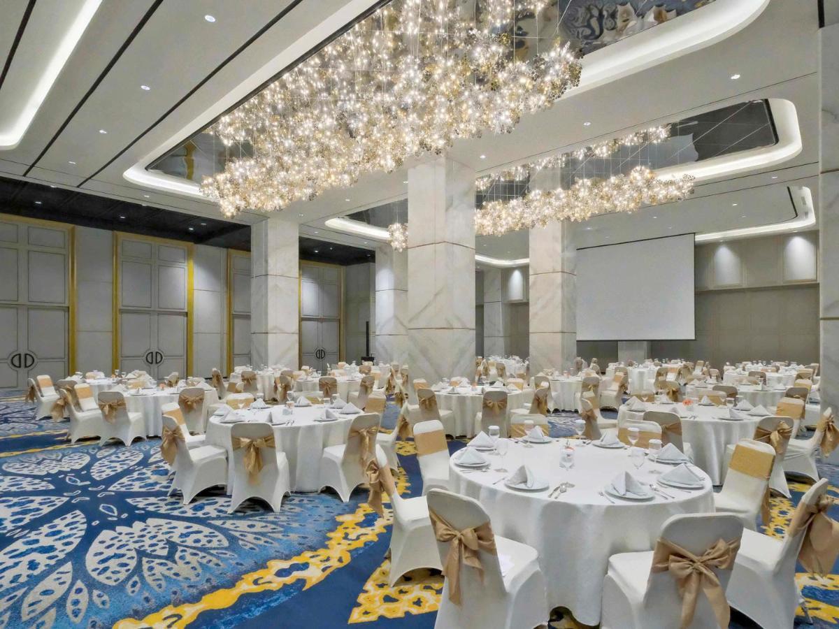 Movenpick Surabaya City Ngoại thất bức ảnh