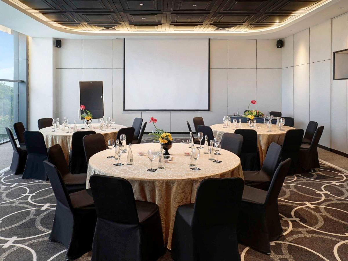 Movenpick Surabaya City Ngoại thất bức ảnh