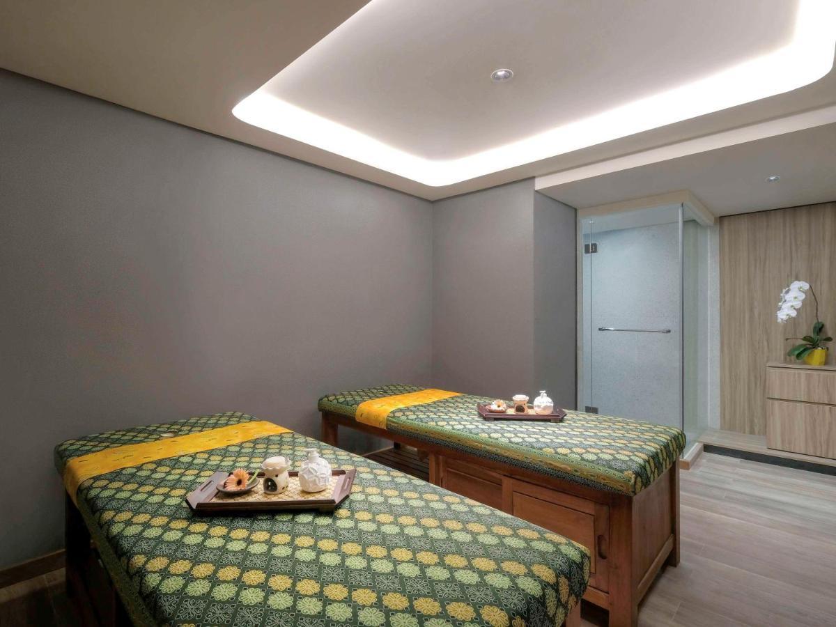 Movenpick Surabaya City Ngoại thất bức ảnh