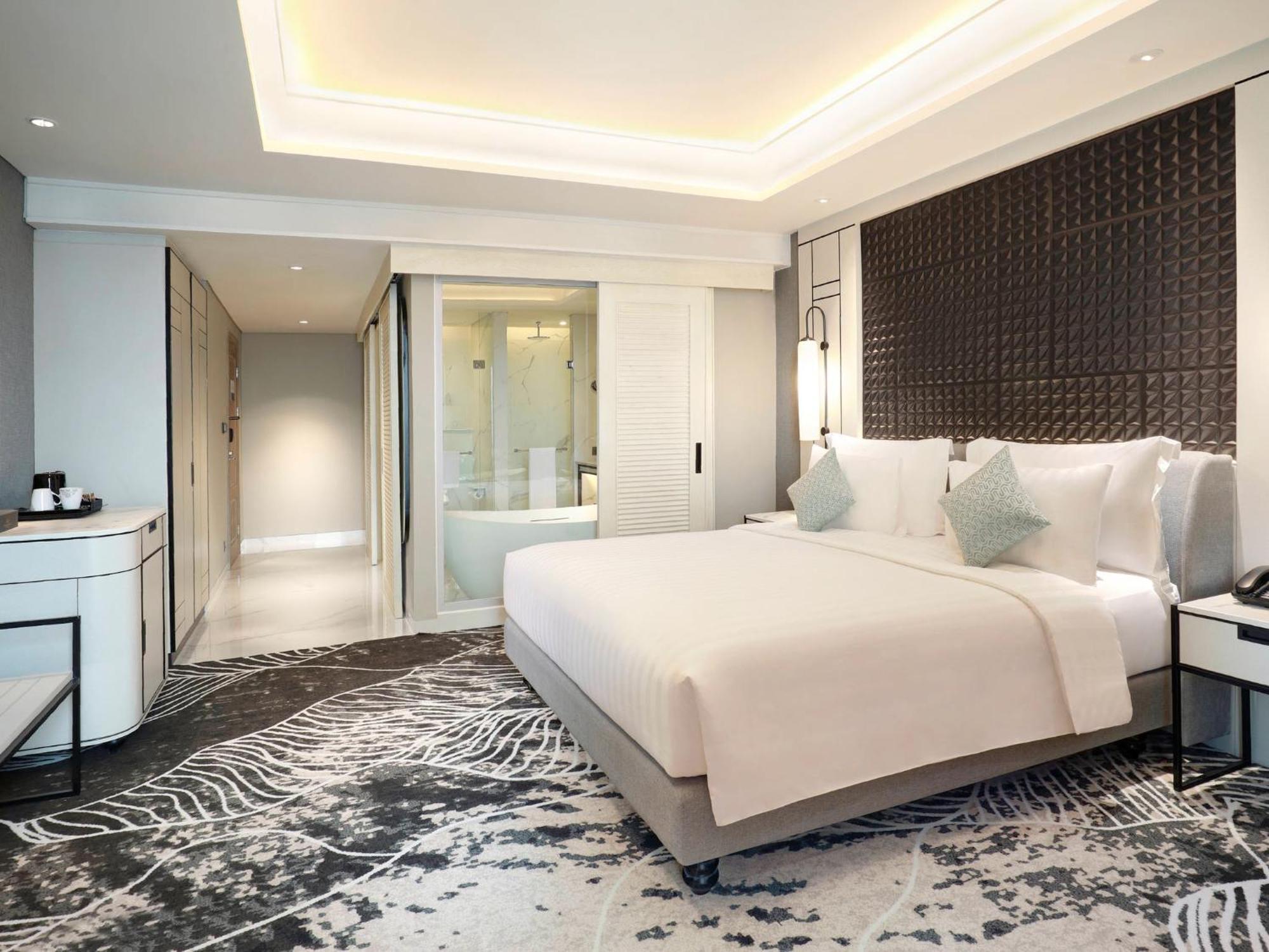 Movenpick Surabaya City Ngoại thất bức ảnh
