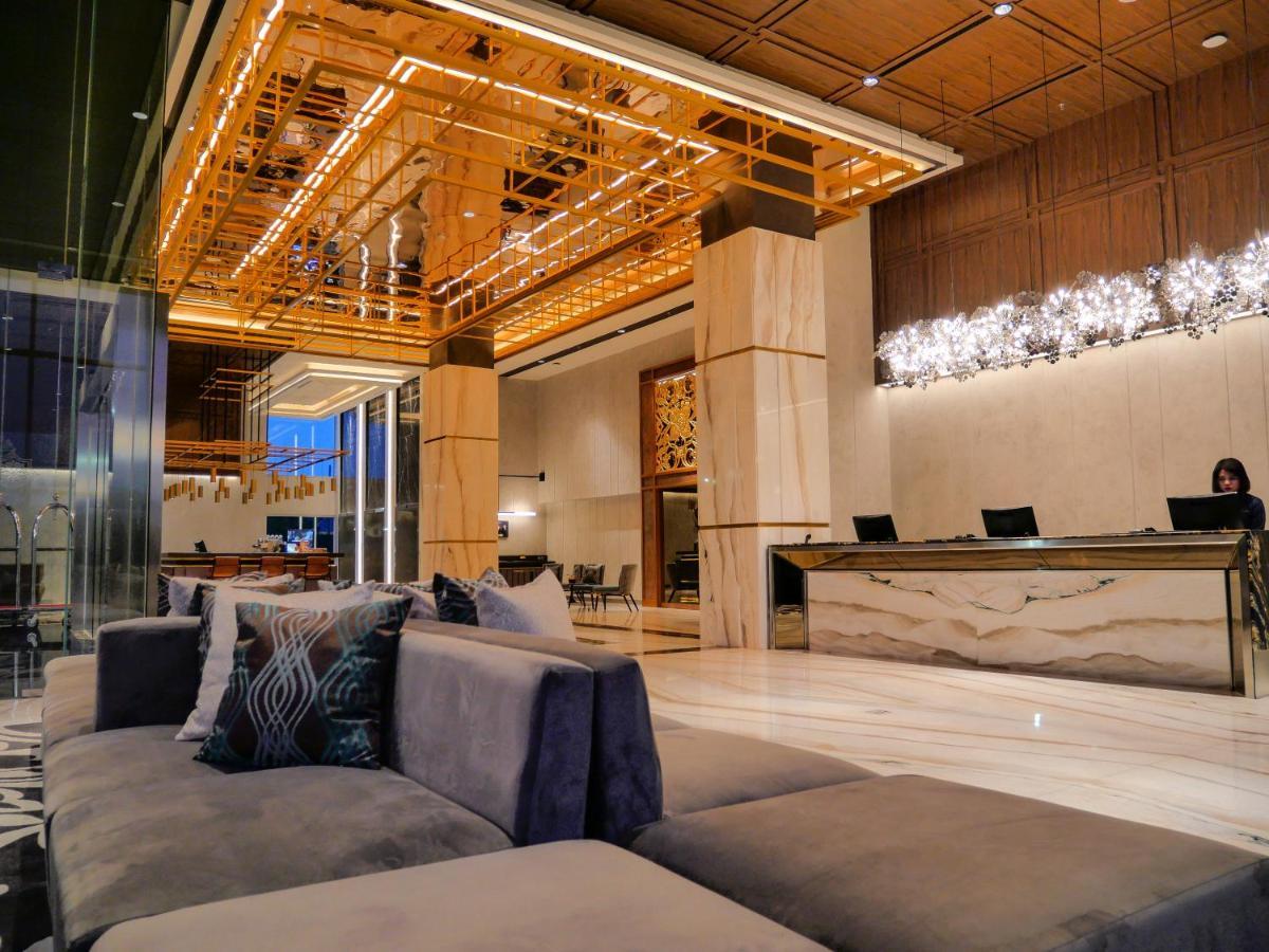 Movenpick Surabaya City Ngoại thất bức ảnh